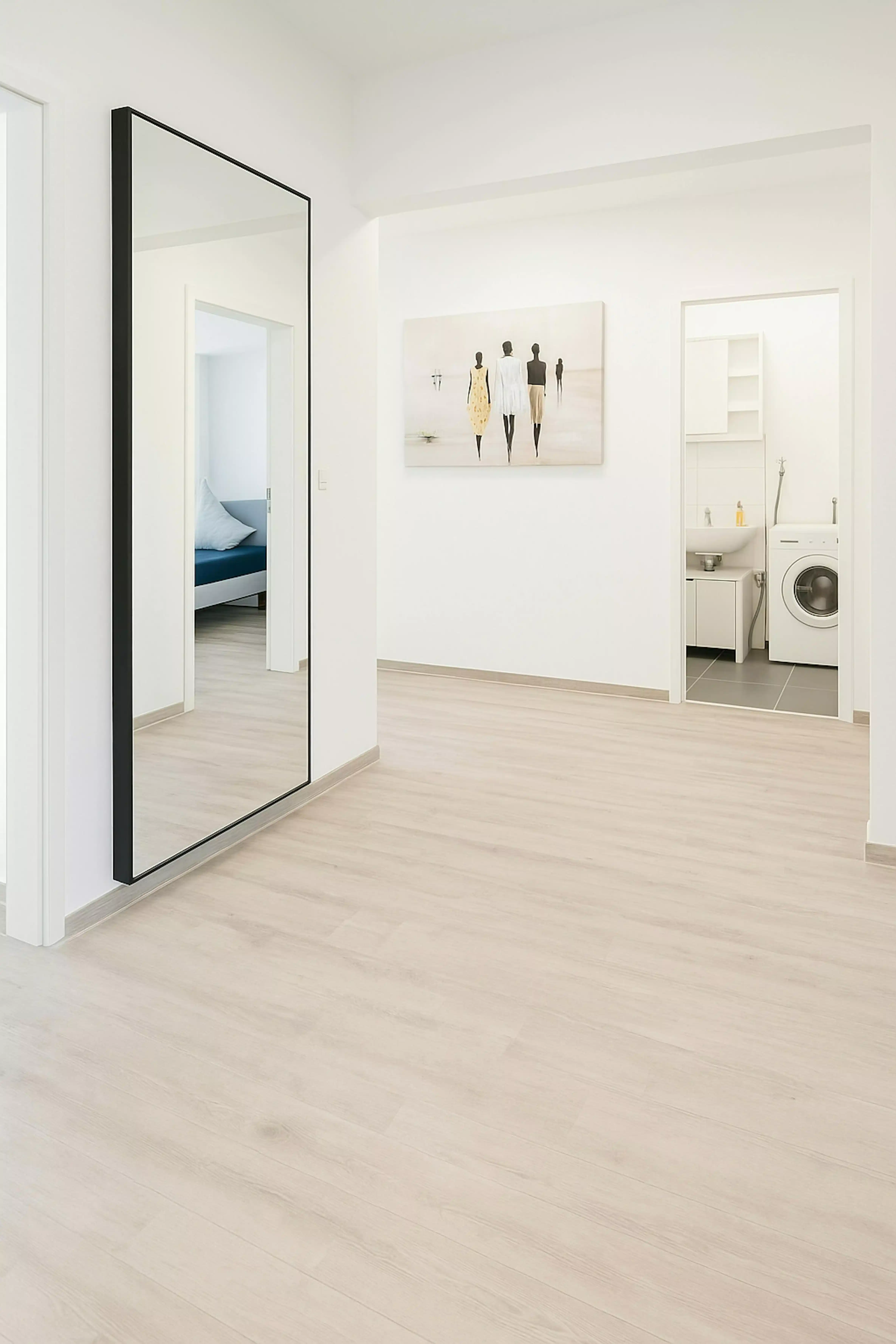 Römerhofweg 51a, 2. OG links (Unit 255/04), Garching - Munich, Germany - Room in a 4 Bedroom 1 Bathroom - Amenities