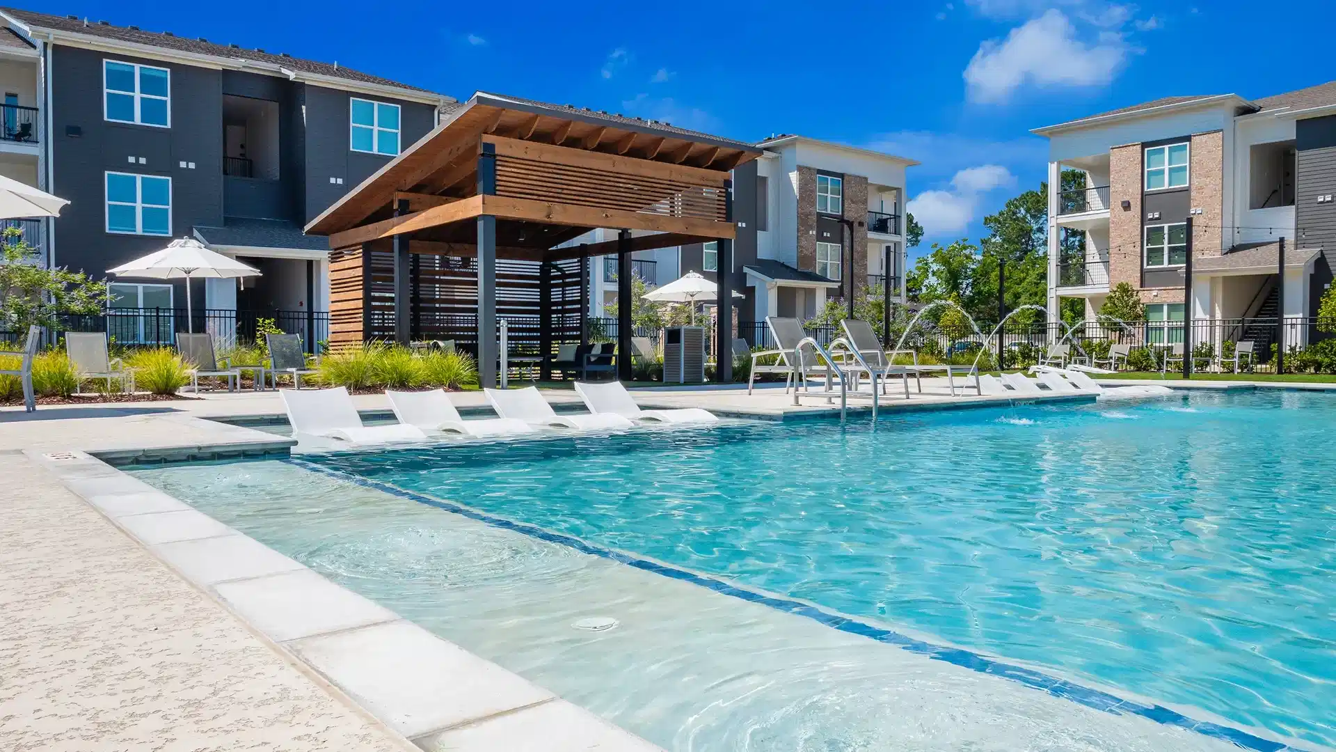 Bluebonnet Reserve, Baton Rouge - Baton Rouge, Louisiana, United States - Amenities