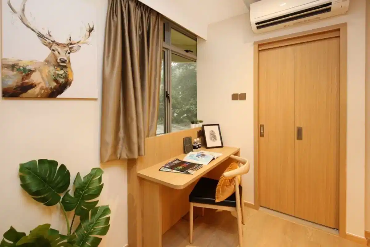 Common Area?w=400&h=260&fit=crop&q=40&auto=format&trim=auto