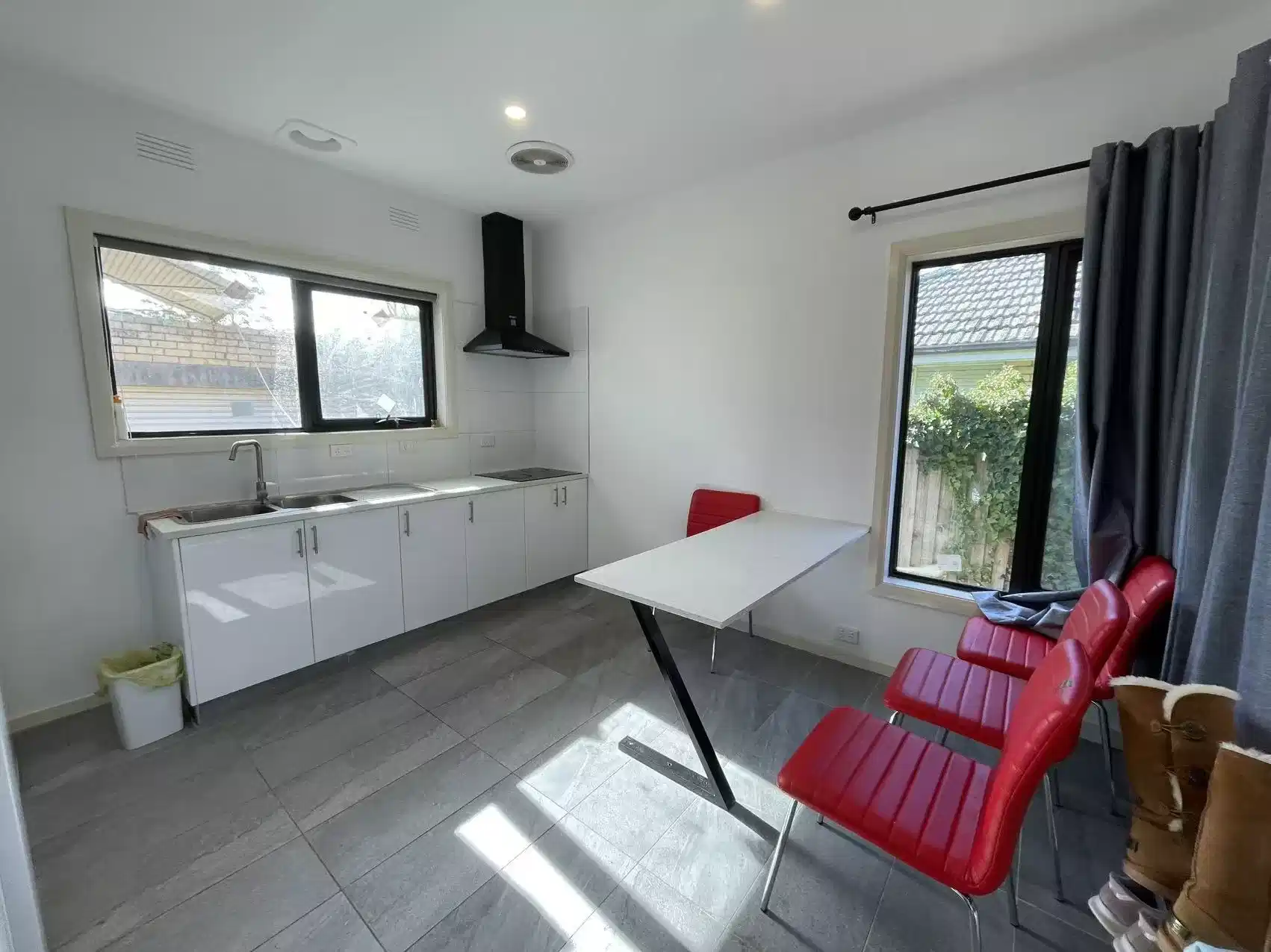 11 Morton St, Melbourne - Melbourne, Victoria, Australia - Kitchen