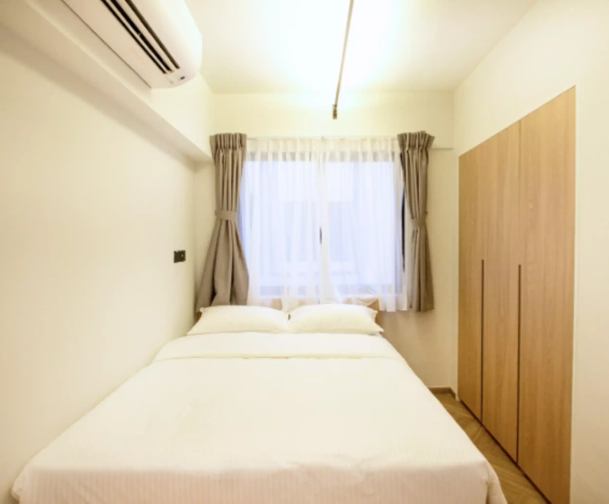 Queen Suite - Bathroom?w=400&h=260&fit=crop&q=40&auto=format&trim=auto