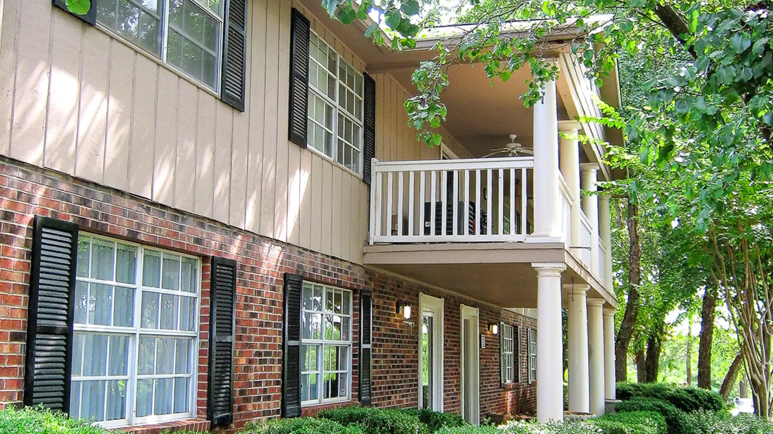 Hunting Ridge Apartments, Greenville - Chicago, Illinois, United States - Exterior