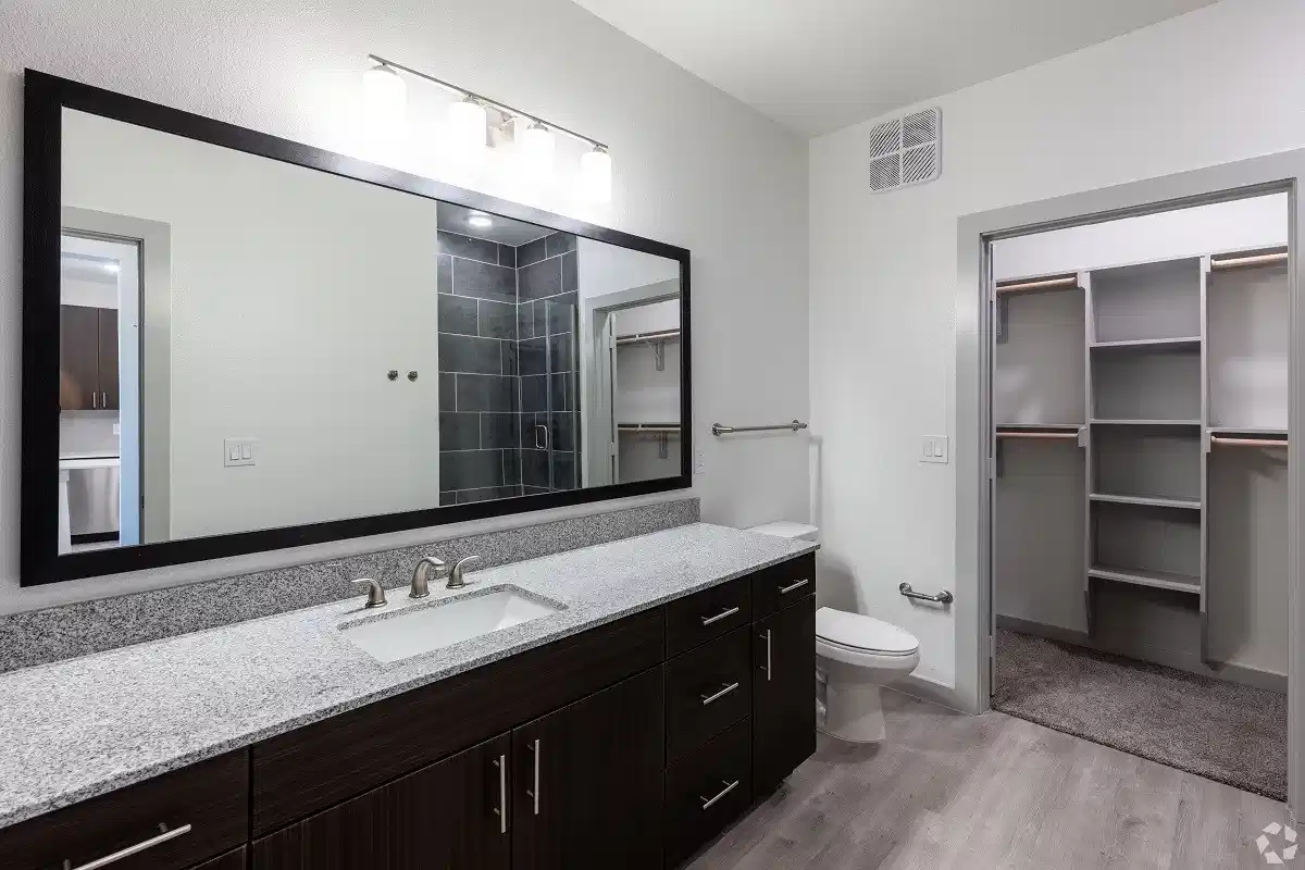 Oxford at Weatherford, Weatherford - Weatherford, Texas, United States - Bathroom