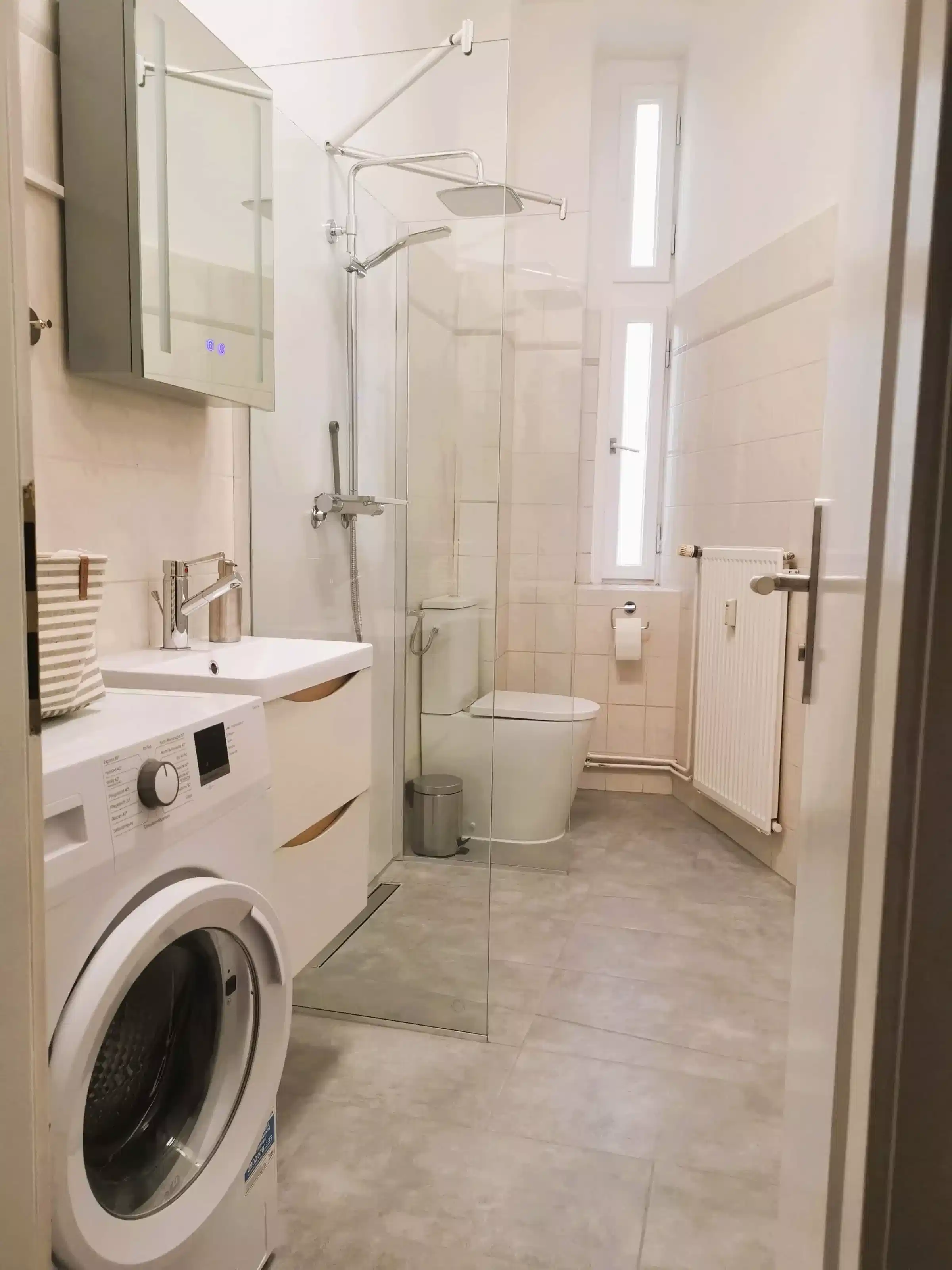 #166656: 2 Bedroom 1 Bathroom (Sansibarstraße) - Bedroom?w=400&h=260&fit=crop&q=40&auto=format&trim=auto