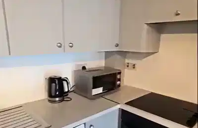 Room in A 2 Bedroom Apartment, 602 The Windmill, Dock Rd, Mountkennet, Limerick V94 E510 - Limerick, Ireland - Kitchen
