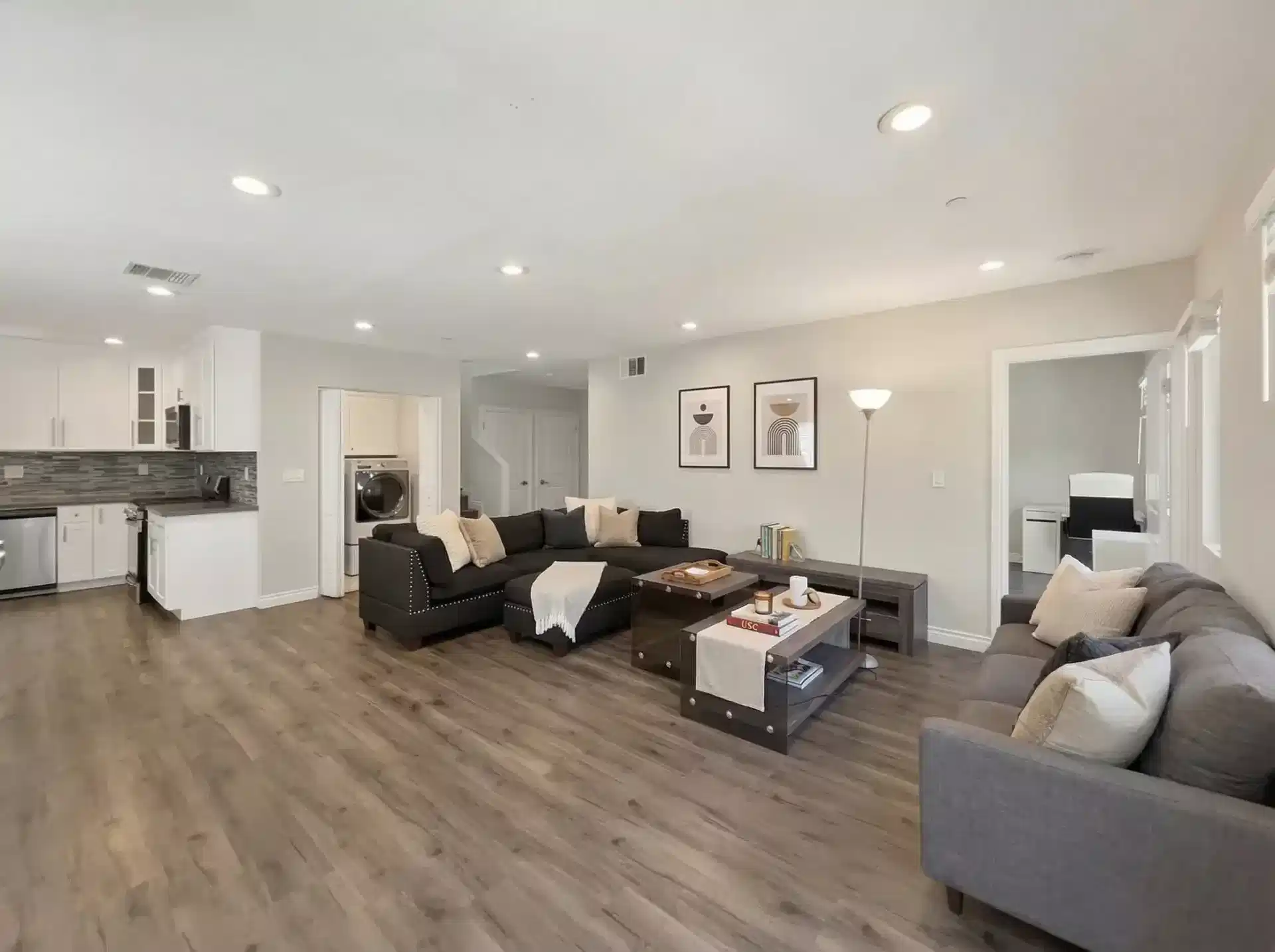 1334 W 37th Pl, Los Angeles - Los Angeles, California, United States - Common Area