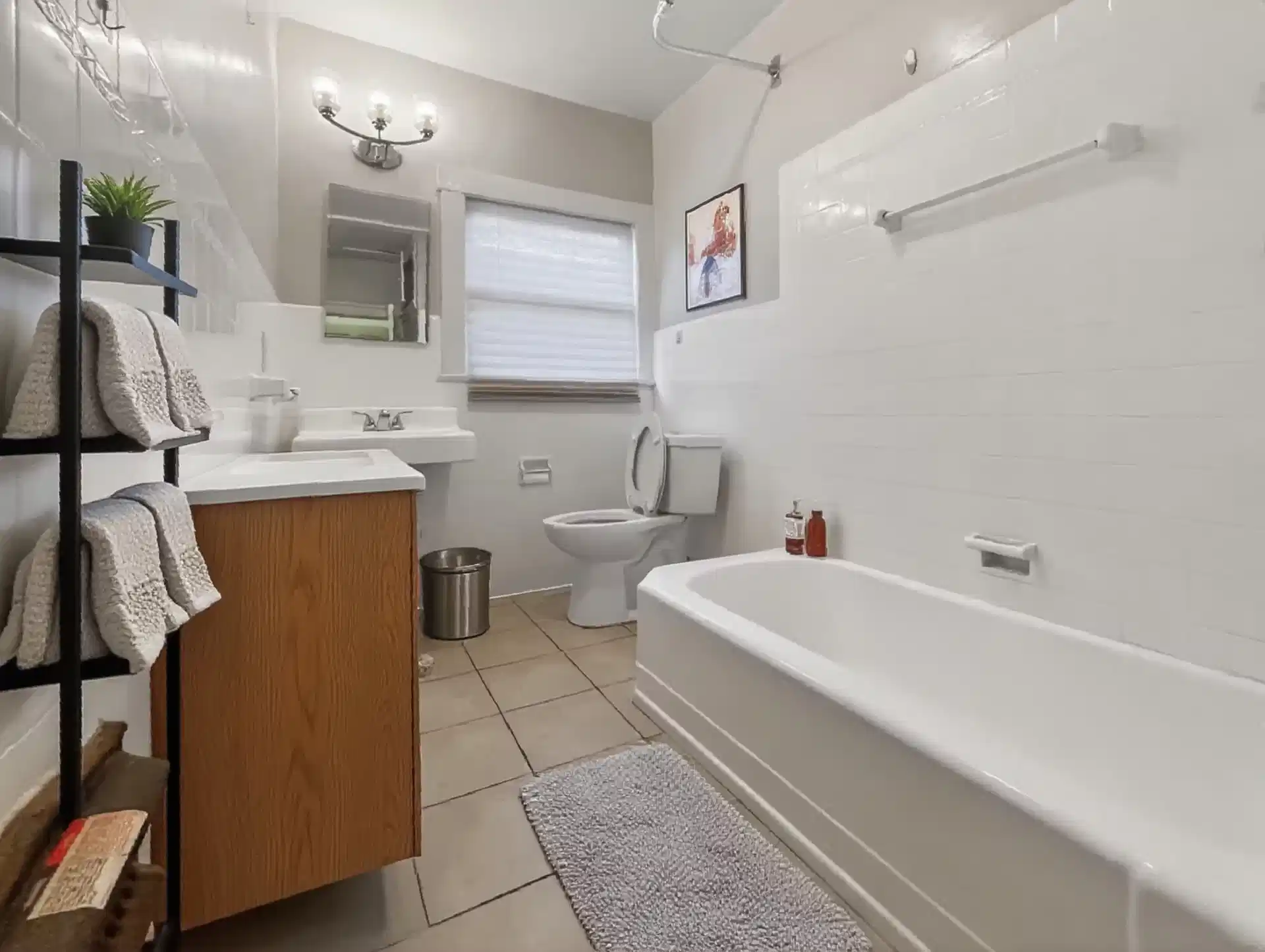 3505 Raymond Ave, Los Angeles - Los Angeles, California, United States - Bathroom