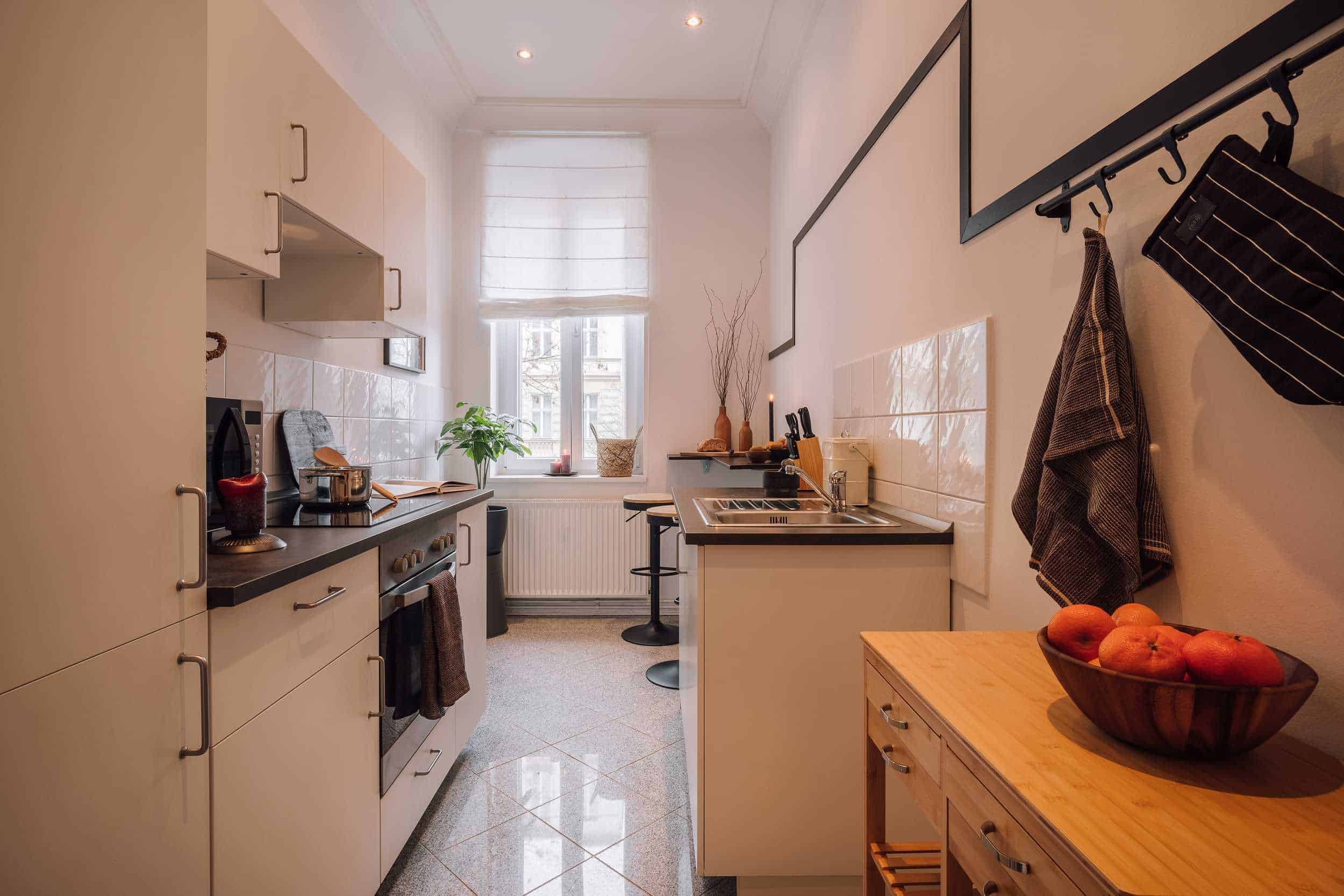 Common Area?w=400&h=260&fit=crop&q=40&auto=format&trim=auto
