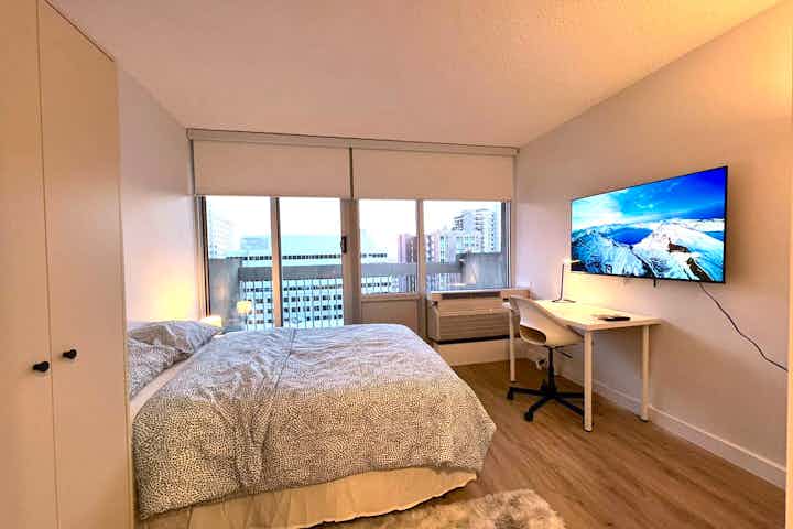 Flex Plus & Private Balcony Room - Bedroom