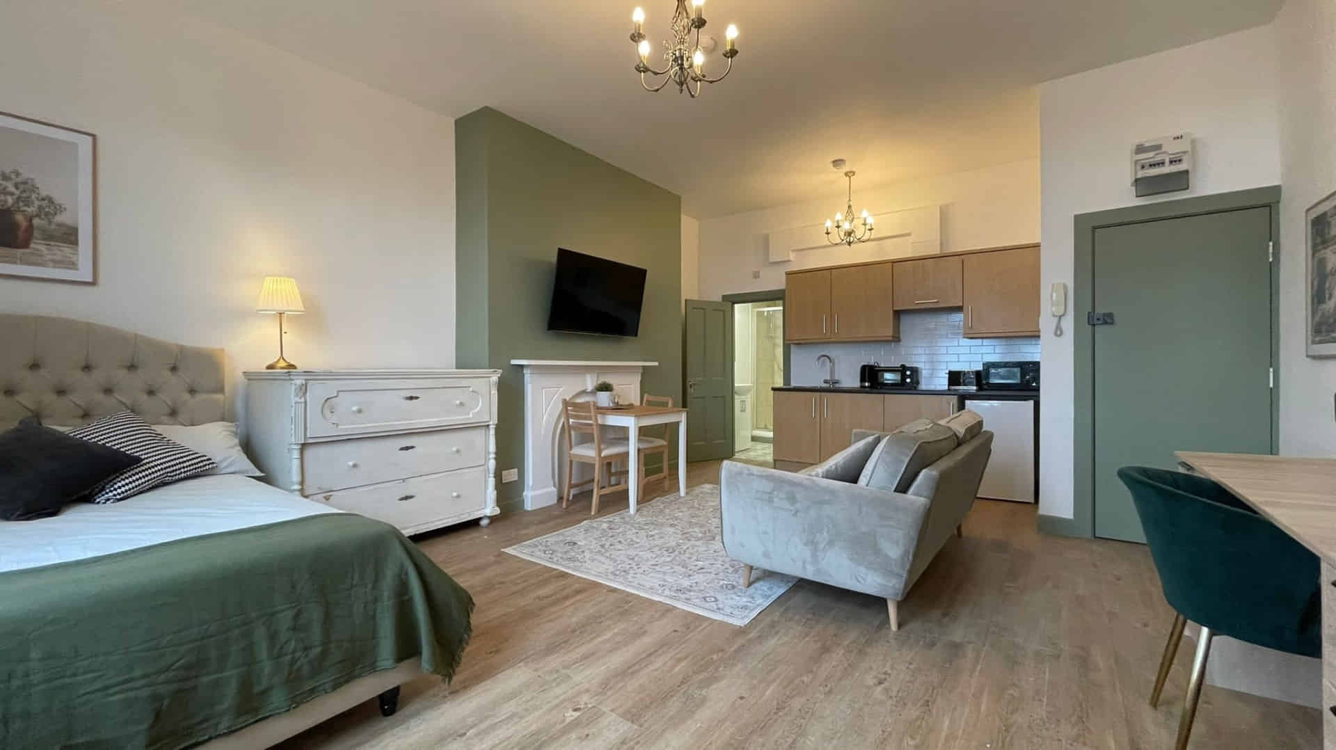 One Bedroom Flat - Kitchen?w=400&h=260&fit=crop&q=40&auto=format&trim=auto