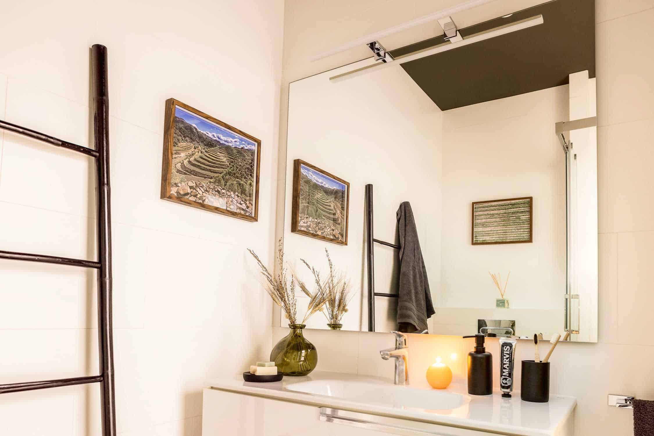 Ebro, Barcelona - Barcelona, Spain - Amenities