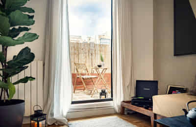 Akita, Barcelona - Barcelona, Spain - Amenities