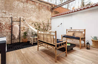 Malang, Barcelona - Barcelona, Spain - Amenities