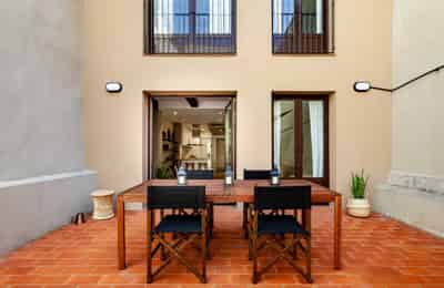 Chalby, Barcelona - Barcelona, Spain - Amenities
