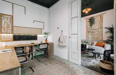 Common Area?w=400&h=260&fit=crop&q=40&auto=format&trim=auto