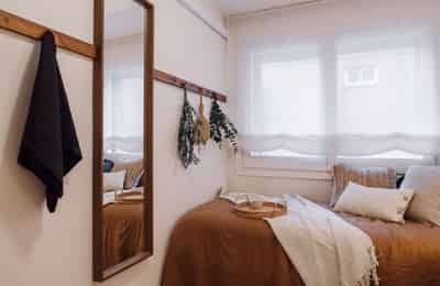 Common Area?w=400&h=260&fit=crop&q=40&auto=format&trim=auto