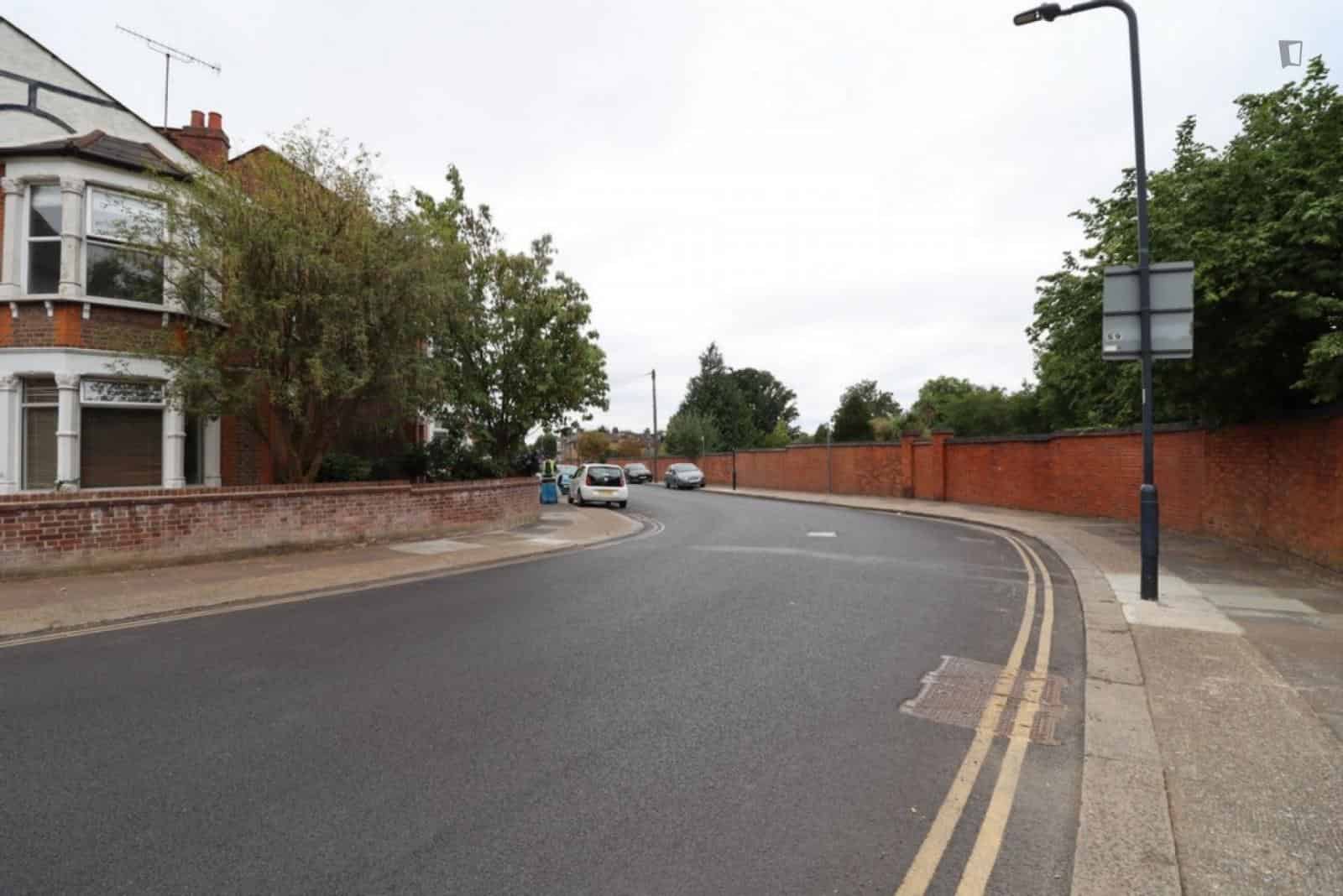 Room in a 4 Bedroom Apartment, Harlesden Rd, London, NW10 3SH - London, England, United Kingdom - Exterior