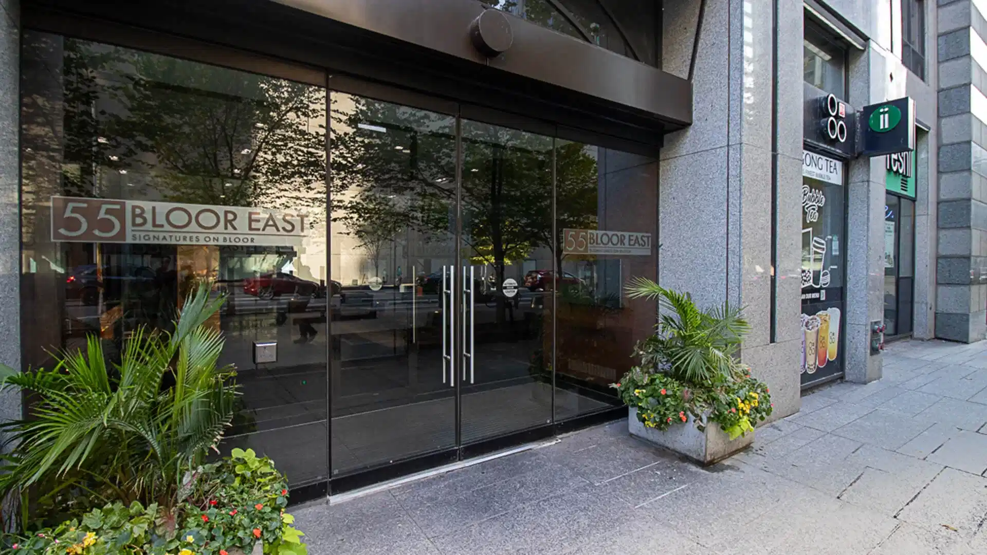 Liwinco Yorkville, Toronto - Toronto, Ontario, Canada - Exterior