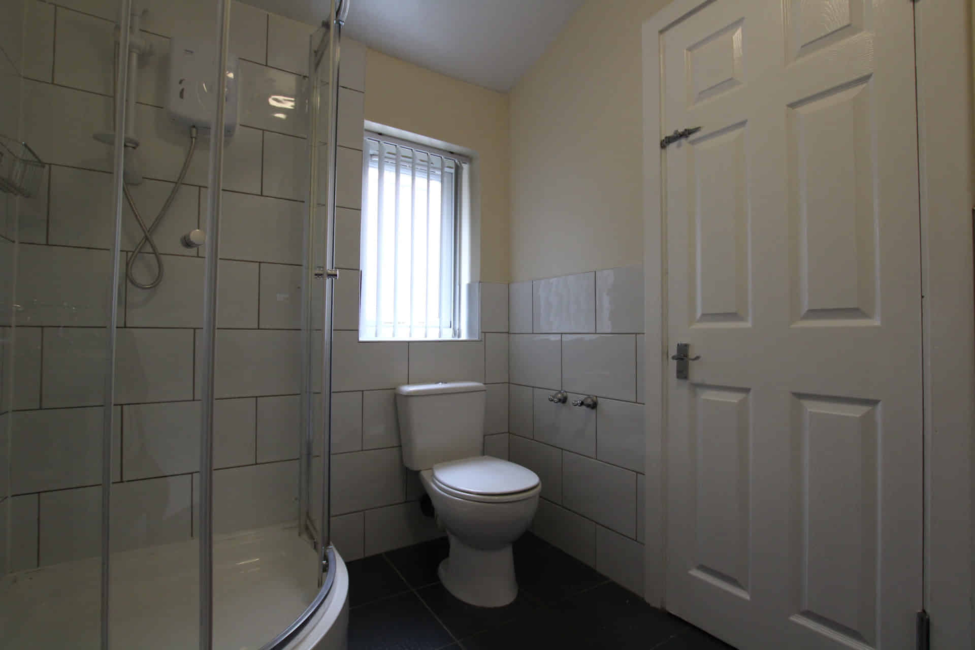 Bankfield Avenue, Manchester - Manchester, England, United Kingdom - 6 Bed   2 Bath - Bathroom