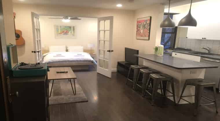 323 W 30th St, New York - New York City, New York, United States - Room
