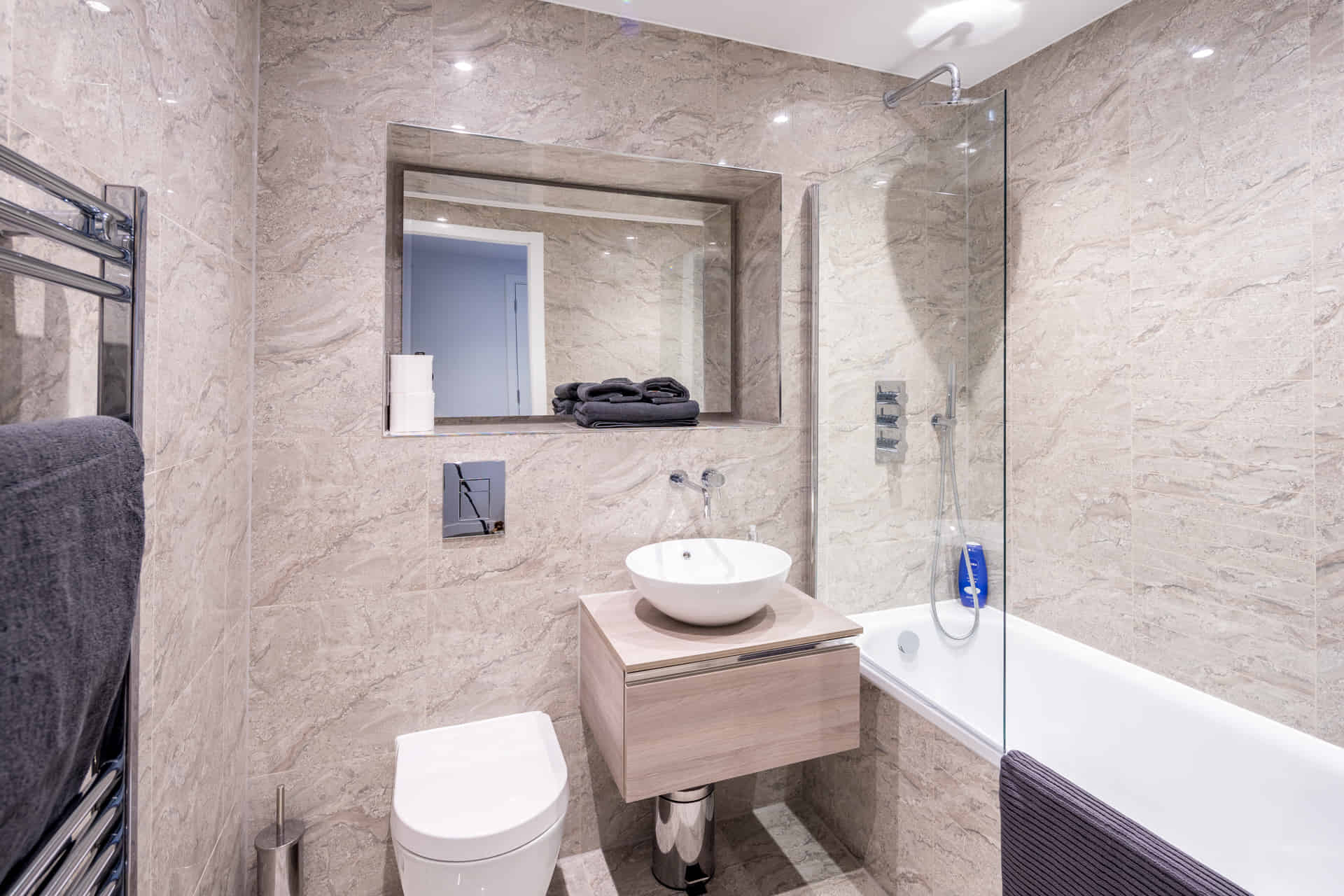 1 Bedroom Flat - Common Area?w=400&h=260&fit=crop&q=40&auto=format&trim=auto