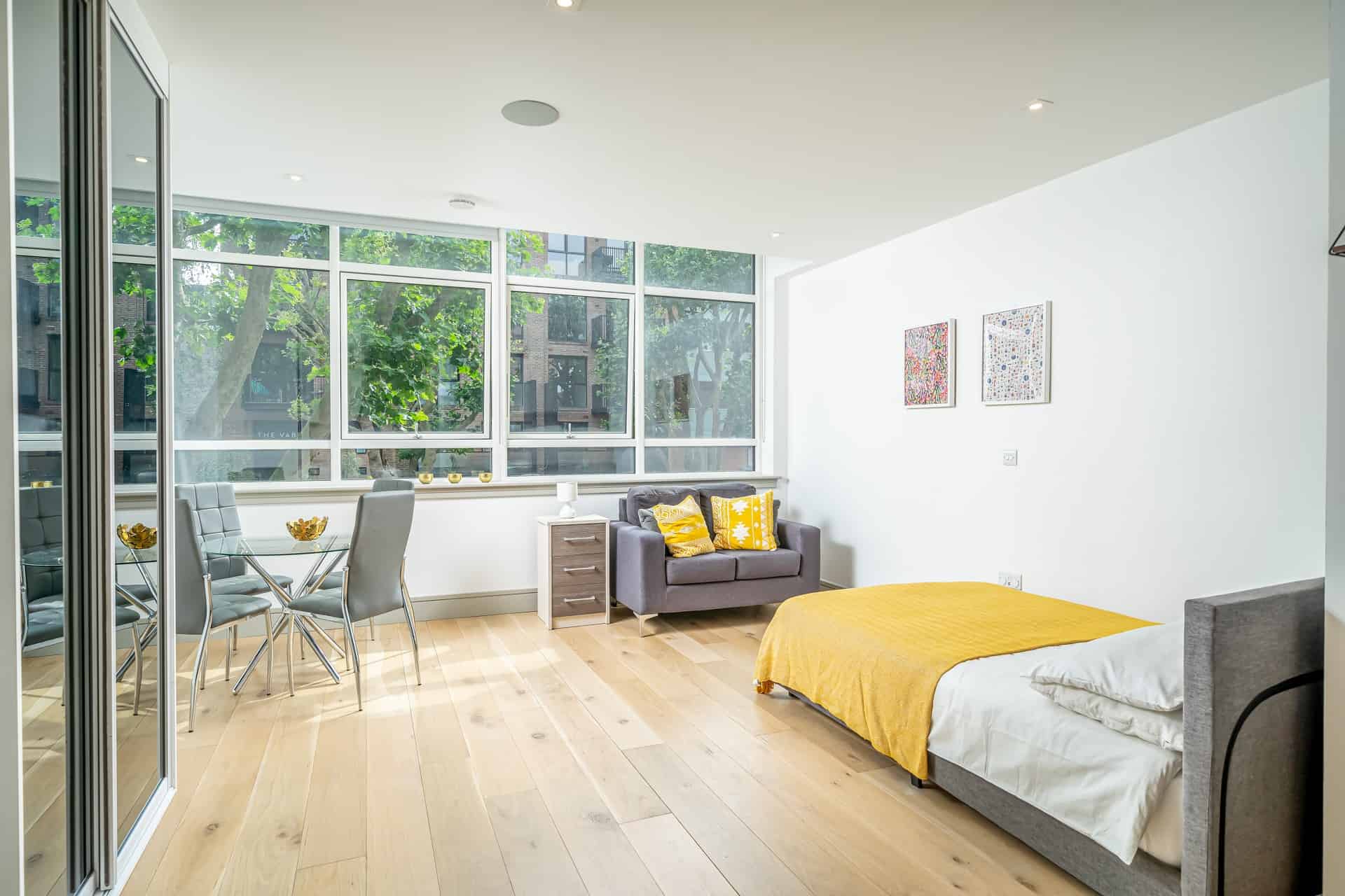 Lawrence Road 7, London - London, England, United Kingdom - Studio Flat - Bedroom