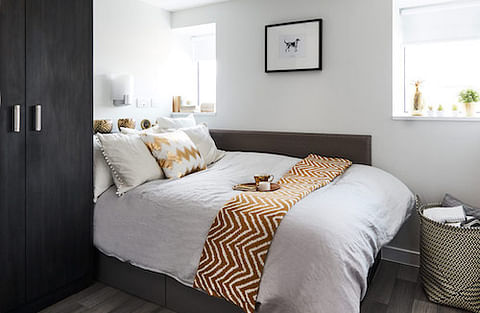 Bronze 2-Bed Apartment - Bedroom
