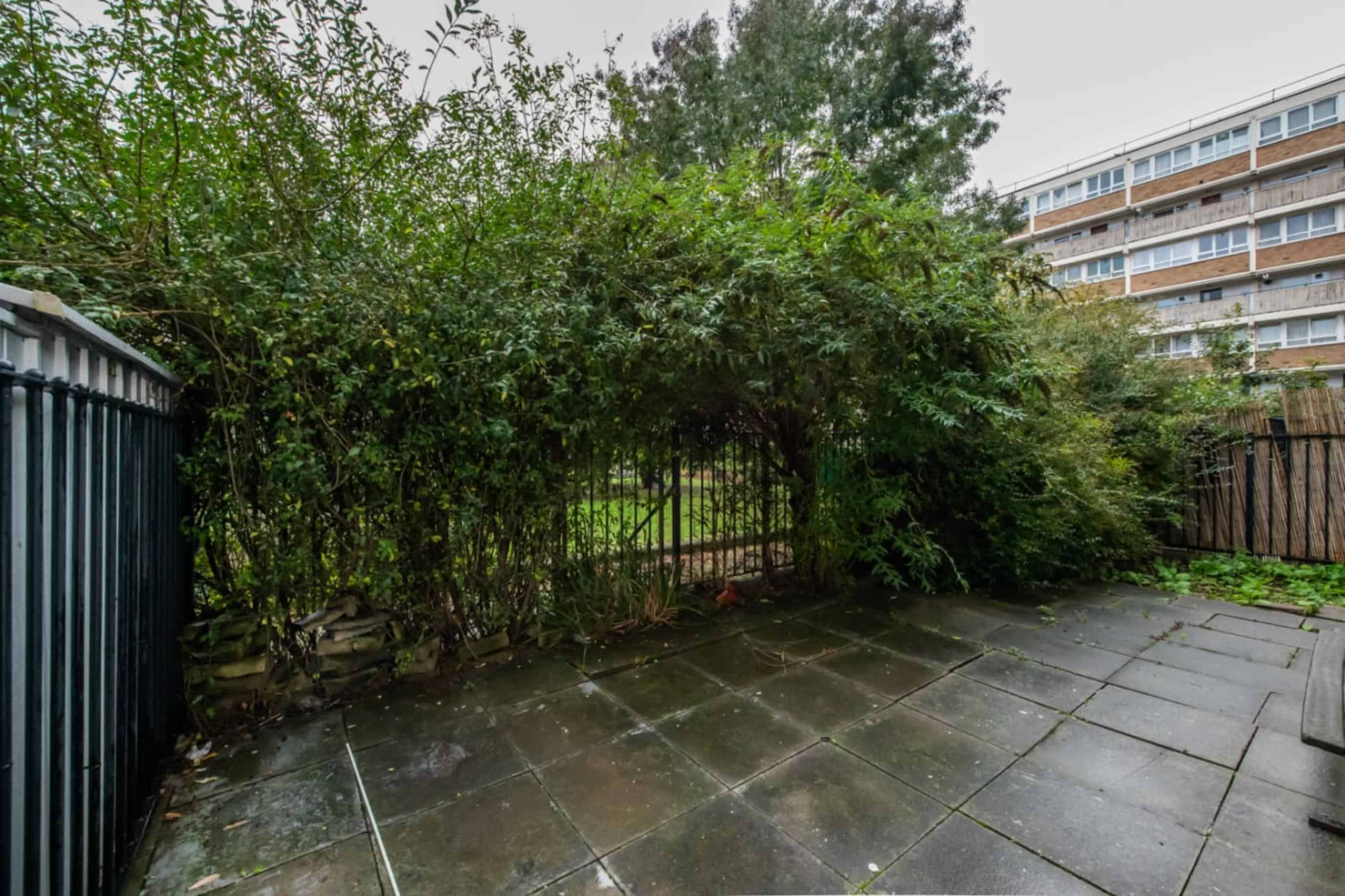 Comfy Double Bedroom Near Clapham Junction Train Station, London  - London, England, United Kingdom - Exterior