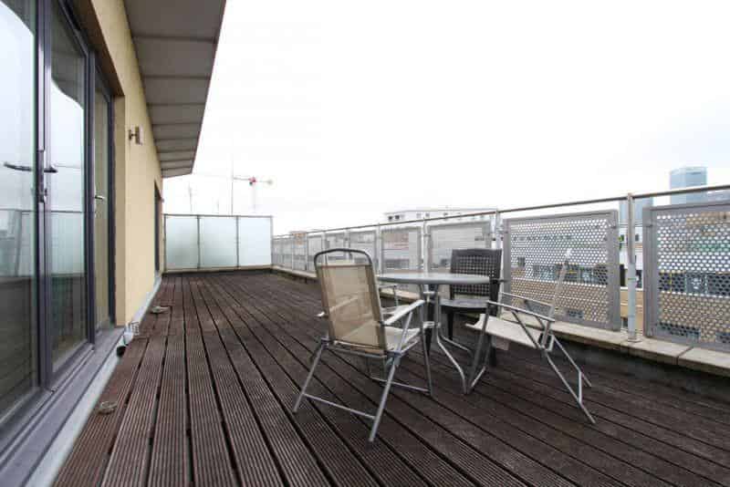 Room in a 4 Bedroom Apartment, Copenhagen Pl, London E14 7FF - London, England, United Kingdom - Amenities