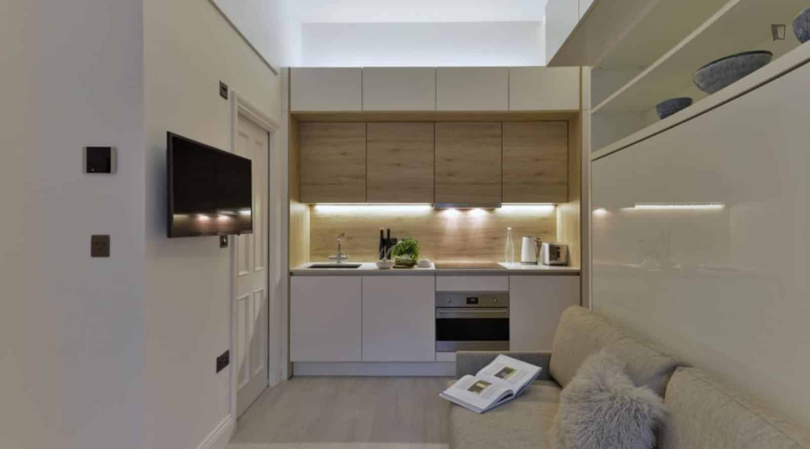 Studio - Bathroom?w=400&h=260&fit=crop&q=40&auto=format&trim=auto