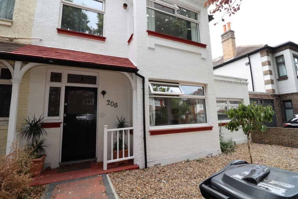 Room in a 6 Bedroom Apartment, Herne Hill Rd, London SE24 0AE - London, England, United Kingdom - Exterior