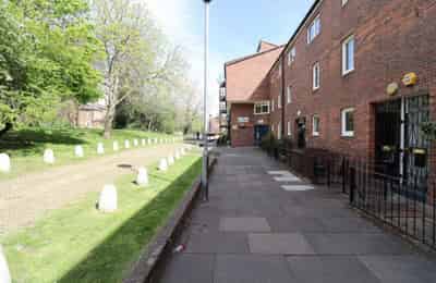 Room in a 5 Bedroom Apartment, Bakersfield, London, N7 0LU (Flat 1) - London, England, United Kingdom - Exterior