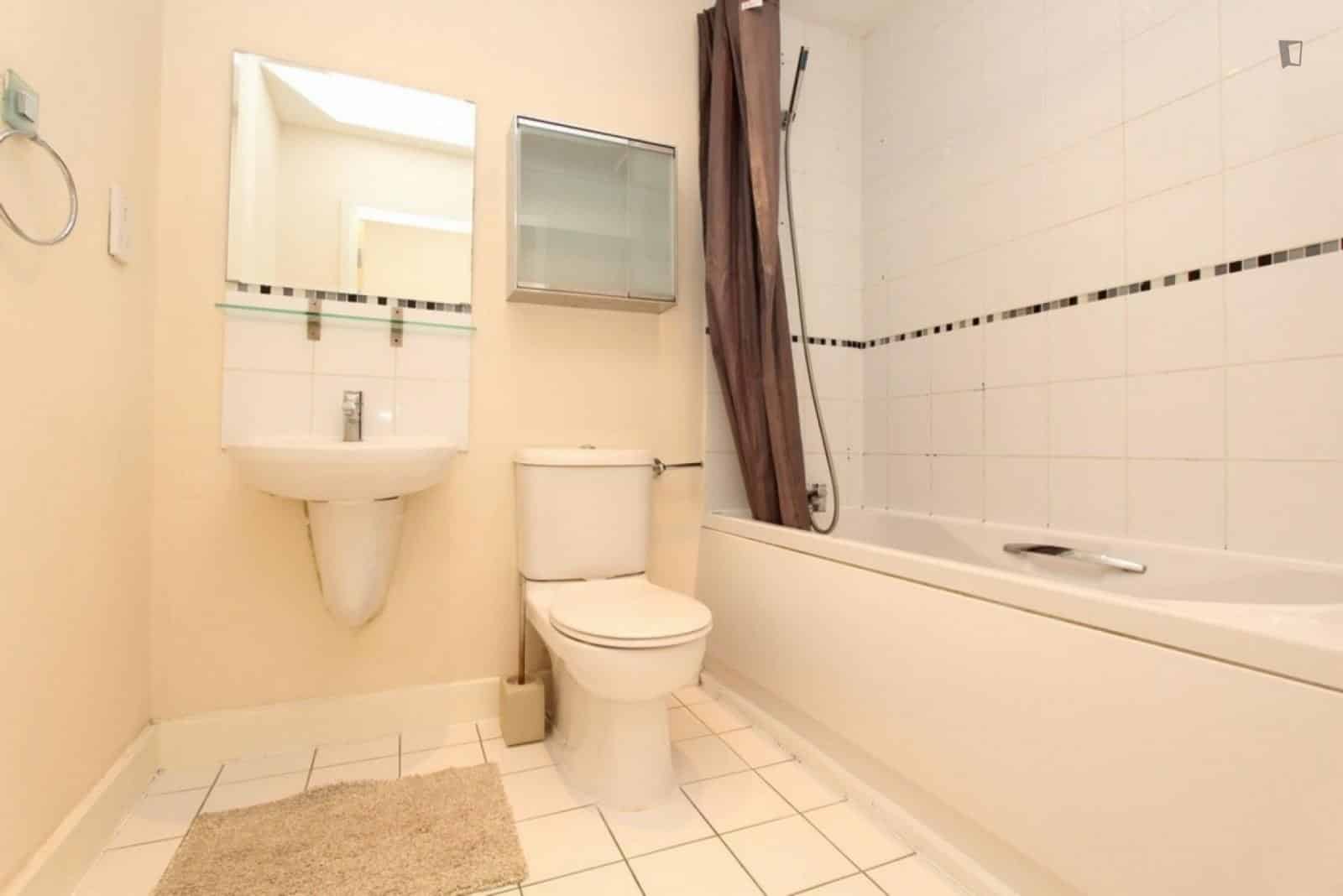 Fantastic double bedroom with balcony close to Anglia Ruskin University - Common Area?w=400&h=260&fit=crop&q=40&auto=format&trim=auto