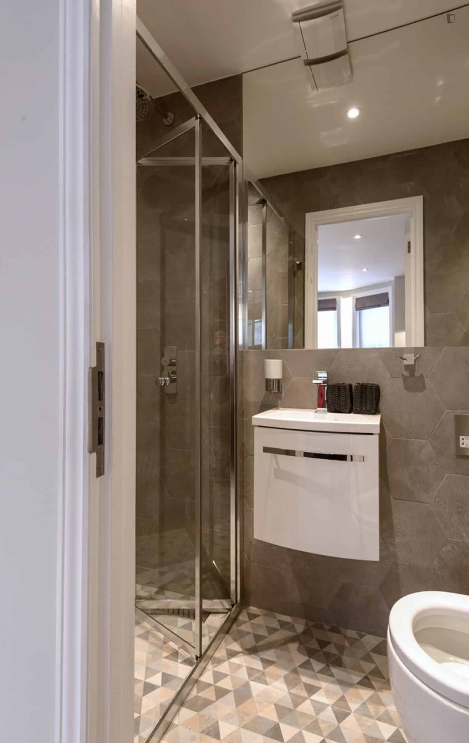 1 Bedroom 1 Bathroom Apartment - Common Area?w=400&h=260&fit=crop&q=40&auto=format&trim=auto