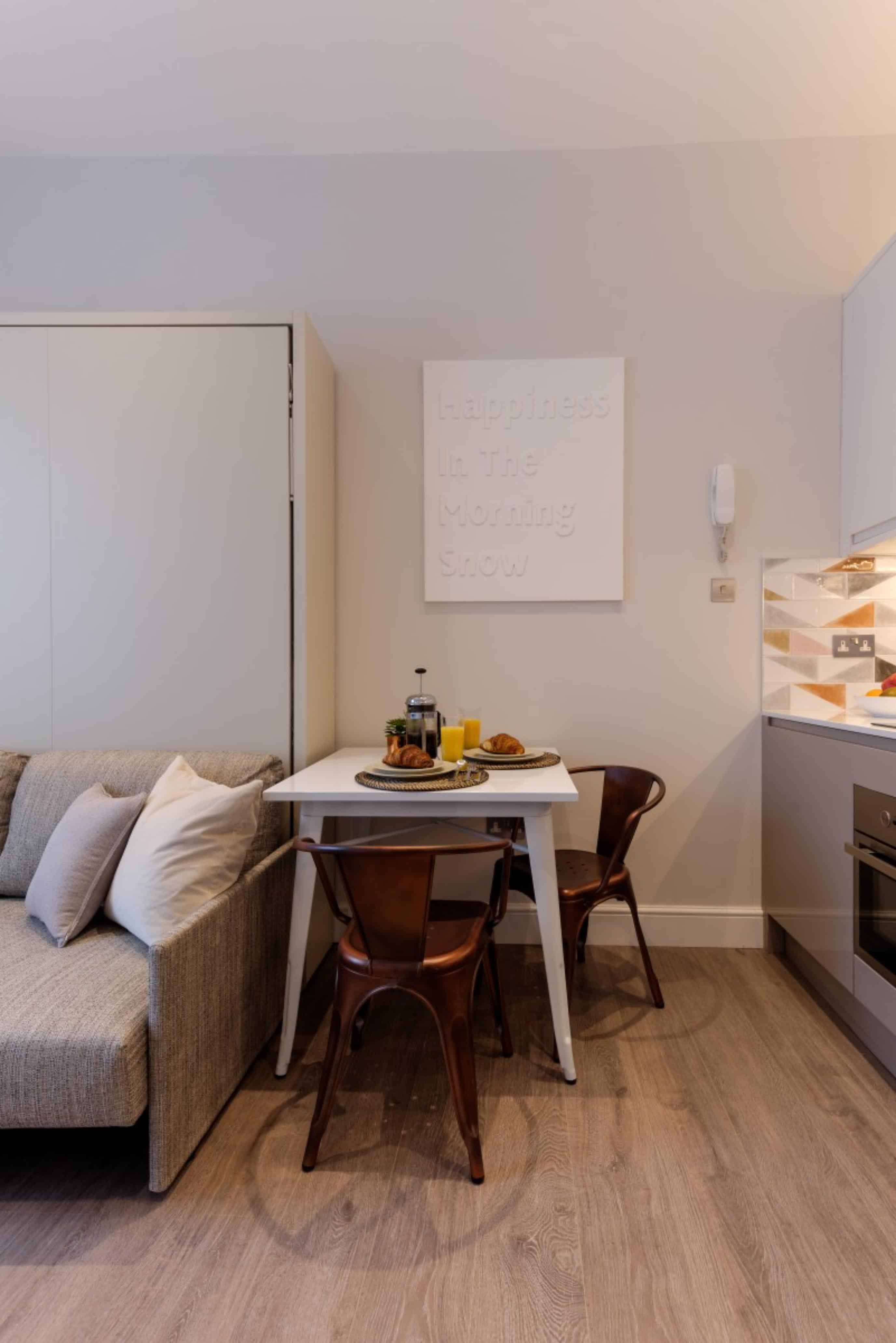 Very Nice Studio Near Kilburn Grange Park, London - London, England, United Kingdom - Amenities