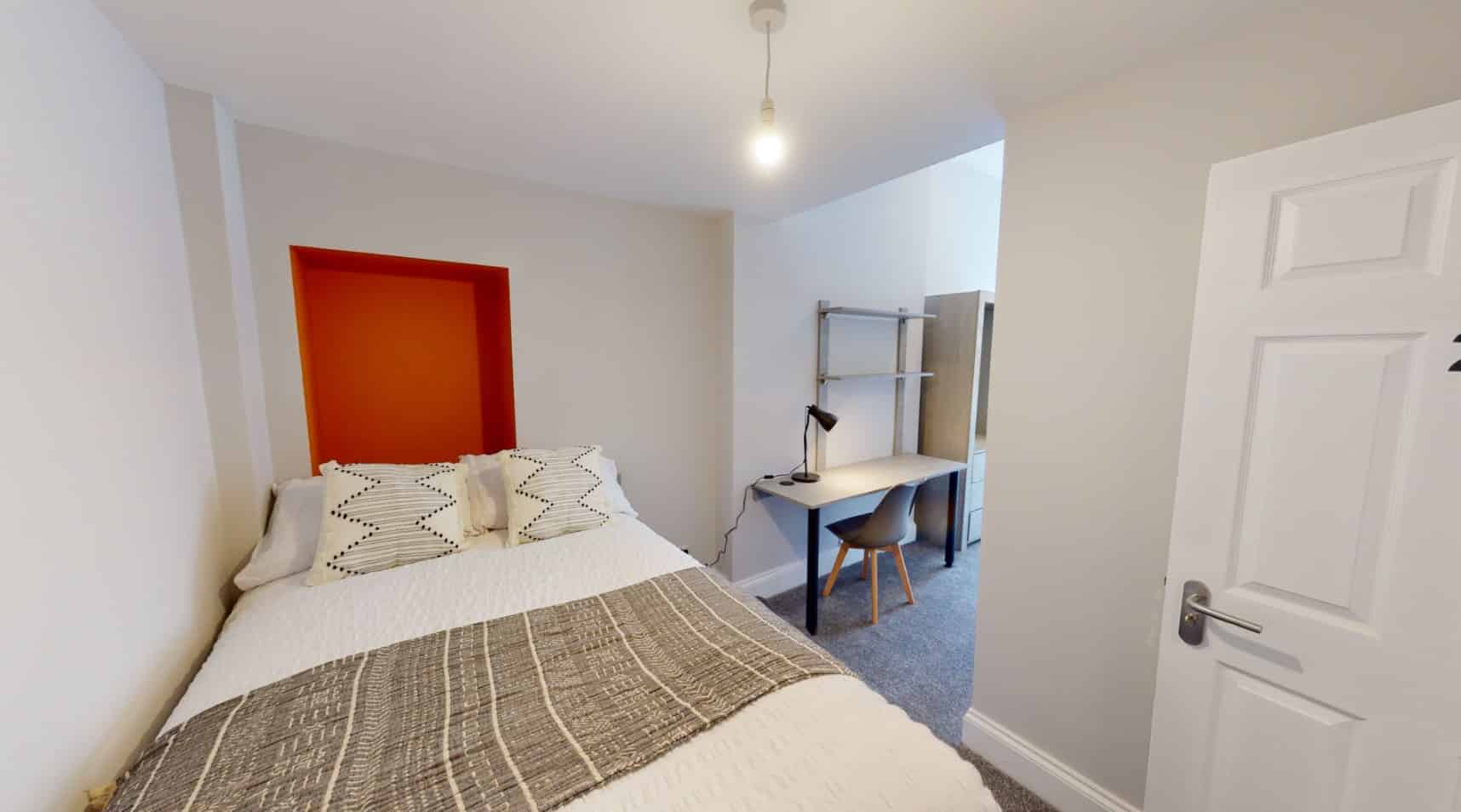 Amenities?w=400&h=260&fit=crop&q=40&auto=format&trim=auto