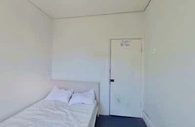 Room 10  - Bedroom