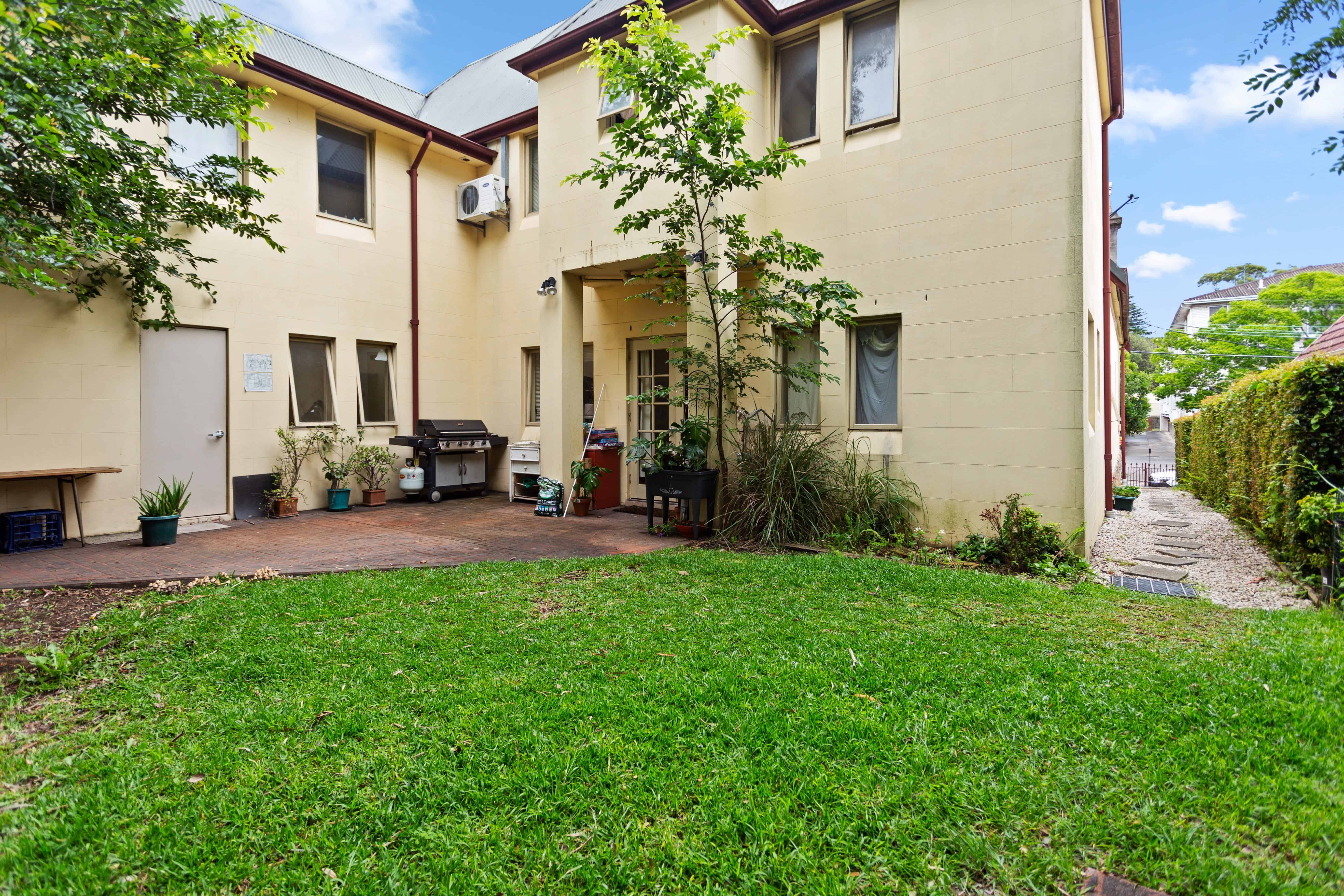 Room in a 16 Bedroom Apartment, 11 Liberty, Enmore, Sydney - Sydney, New South Wales, Australia - Exterior
