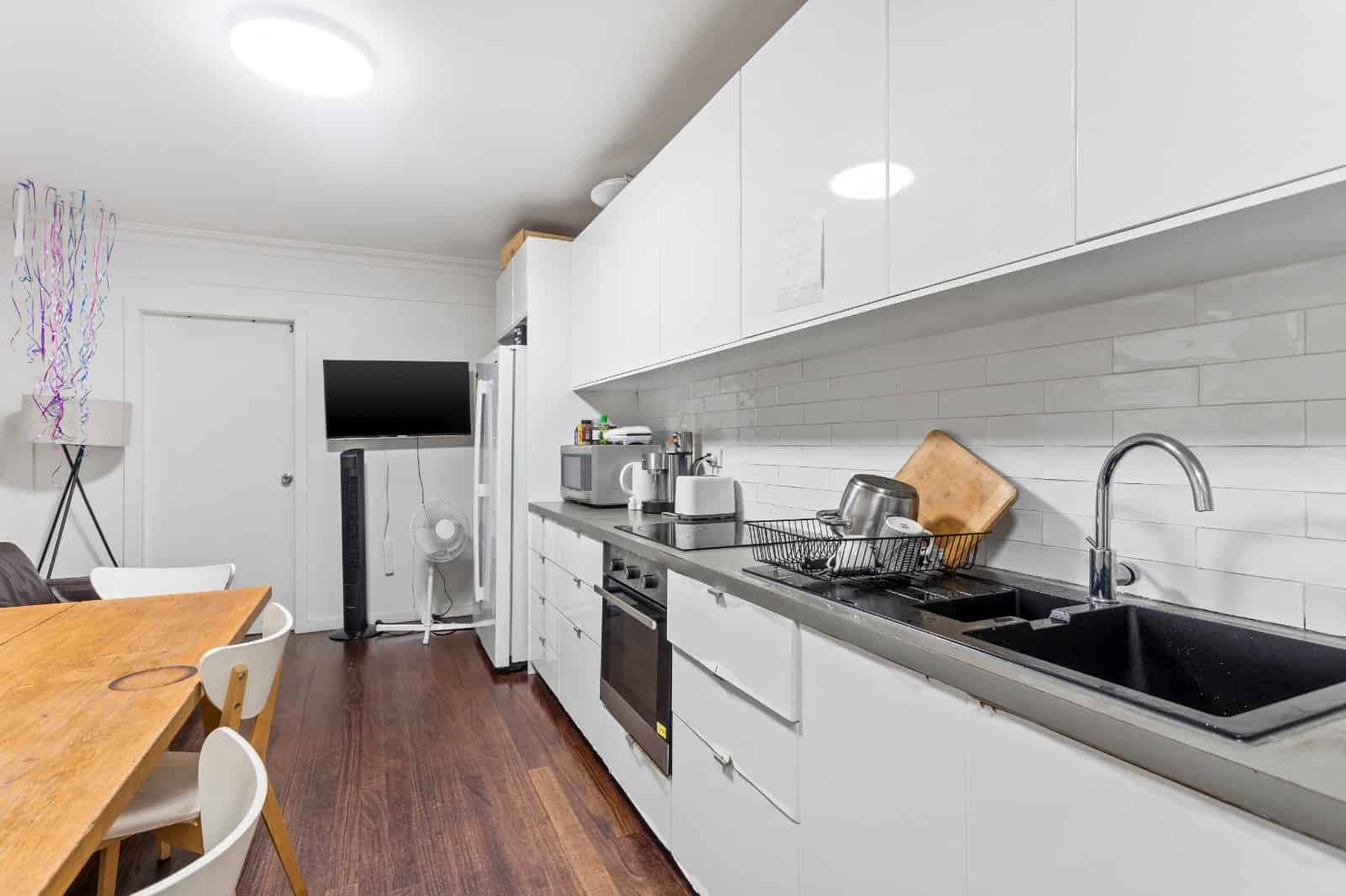 Room in a 11 Bedroom Apartment, 72 City Road, Chippendale, Sydney - Sydney, New South Wales, Australia - Kitchen