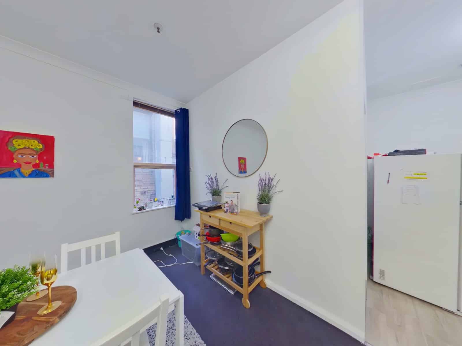 Room in a 6 Bedroom Apartment, 68 Campbell, Surry Hills, Sydney - Sydney, New South Wales, Australia - Amenities
