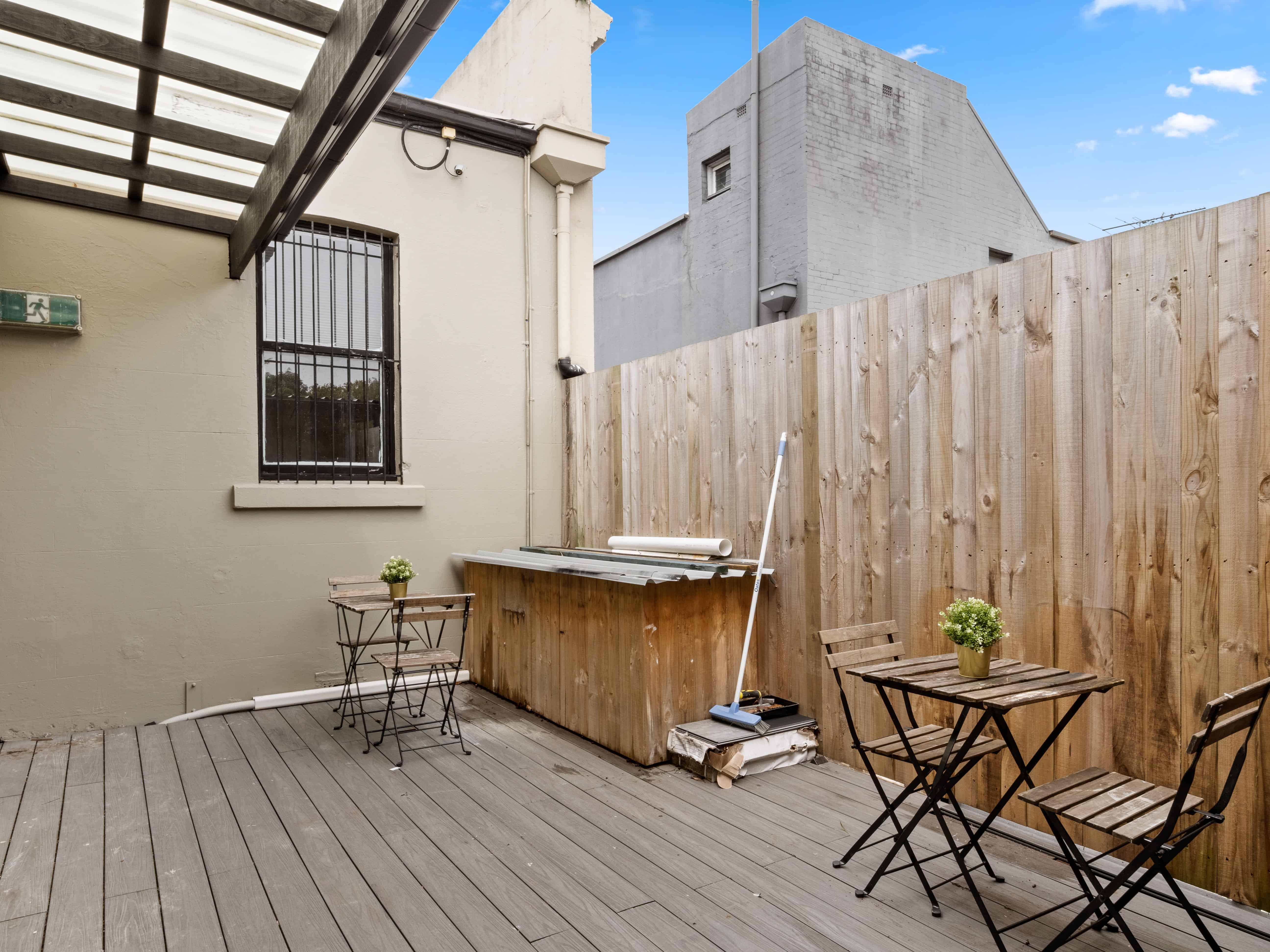 Amenities?w=400&h=260&fit=crop&q=40&auto=format&trim=auto