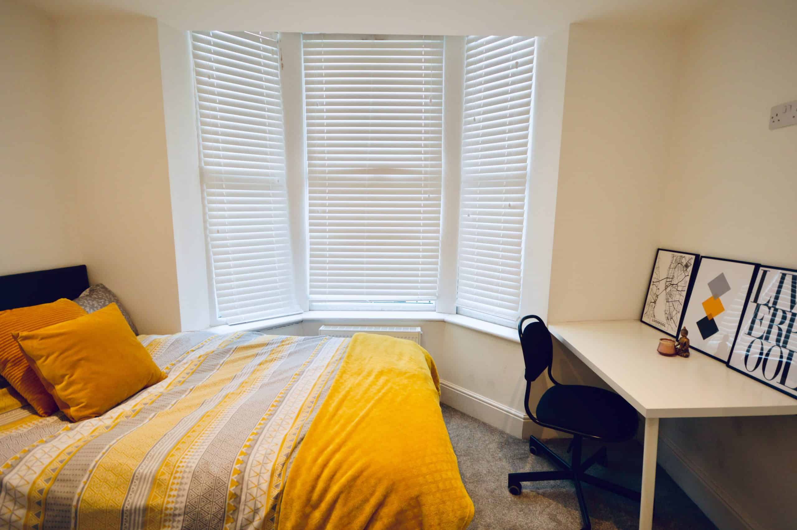 Hannan Road L6, Liverpool - Liverpool, England, United Kingdom - 6 Bedroom Apartment - Bedroom