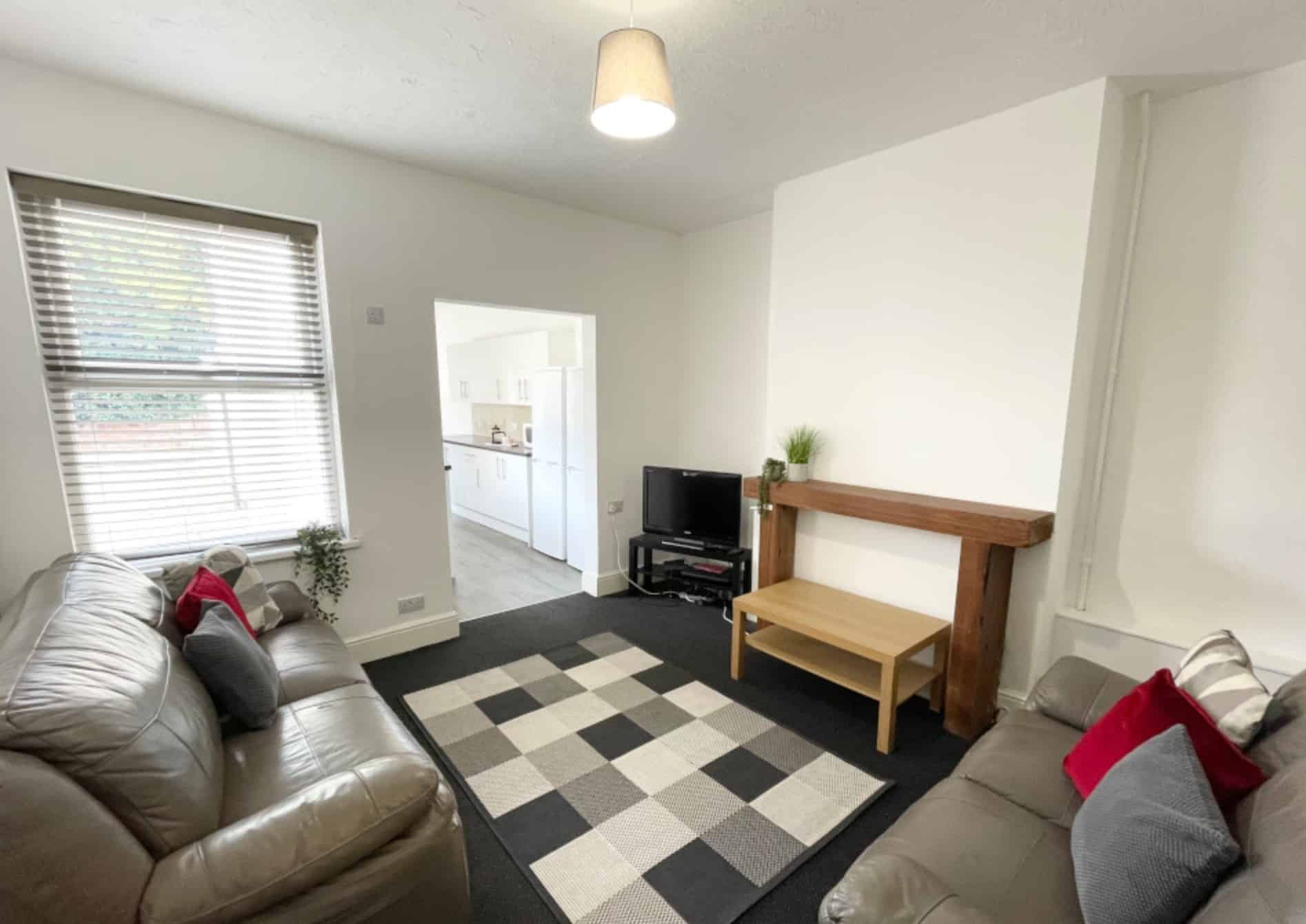 Carholme Road LN1, Lincoln - Lincoln, England, United Kingdom - 5 Bed 2 Bath - Amenities