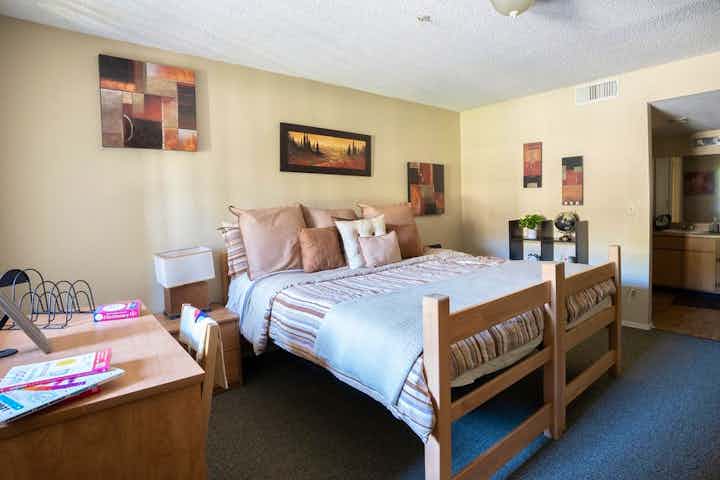 2 Bed  2 Bath Private- Bedroom
