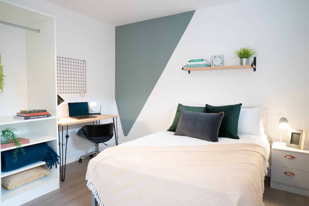 6 Bedroom Apartment, 32 Monks Road, Lincoln LN2 5HW - Lincoln, England, United Kingdom - 5 Bedroom 5 Bathroom Apartment - Bedroom