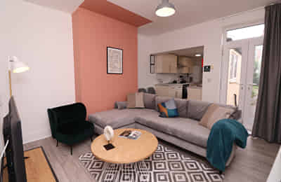 Room in a 5 Bedroom Apartment, 43 Thesiger Street, Lincoln LN5 7UW - Lincoln, England, United Kingdom - Common Area