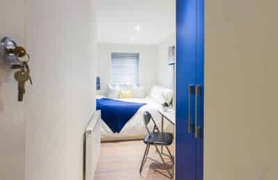 Room in a 5 Bedroom Apartment, 6 Cauldon Road, Stoke-on-Trent ST4 2ED - Stoke-on-Trent, England, United Kingdom - Bedroom 5 - Bedroom