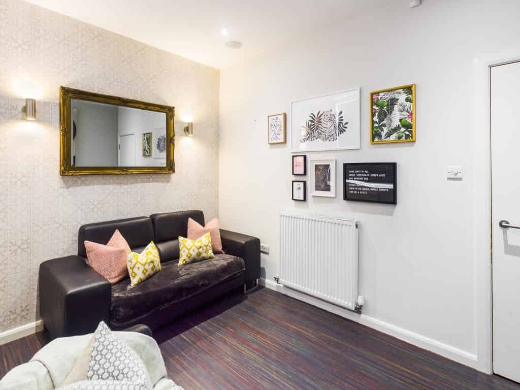 Room in a 4 Bedroom Apartment, 125 Leek Road, Stoke-on-Trent ST4 2BW - Stoke-on-Trent, England, United Kingdom - 4 Bedroom 1 Bathroom - Common Area