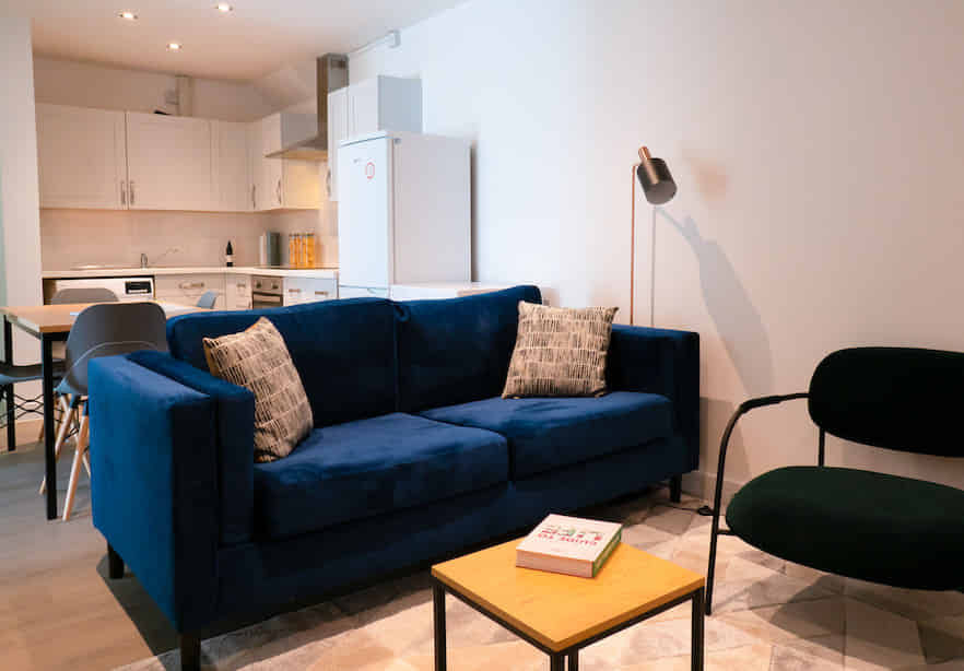 4 Bedroom 2 Bathroom Apartment - 1 - Amenities?w=400&h=260&fit=crop&q=40&auto=format&trim=auto