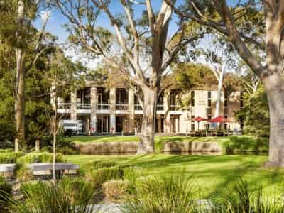La Trobe University - Glenn College, Melbourne - Melbourne, Victoria, Australia - Exterior